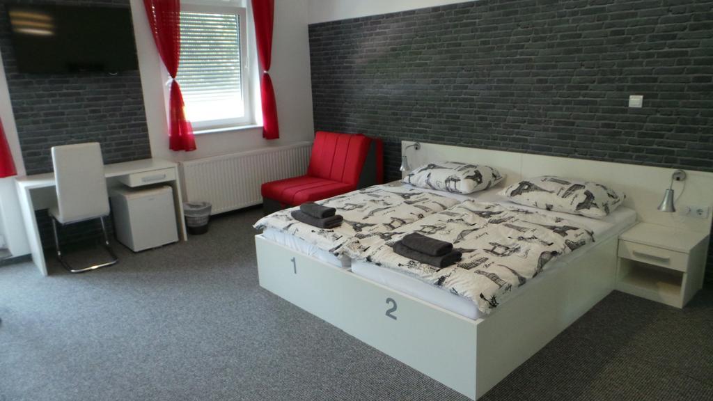 Hostel Levicki Славонски-Брод Номер фото